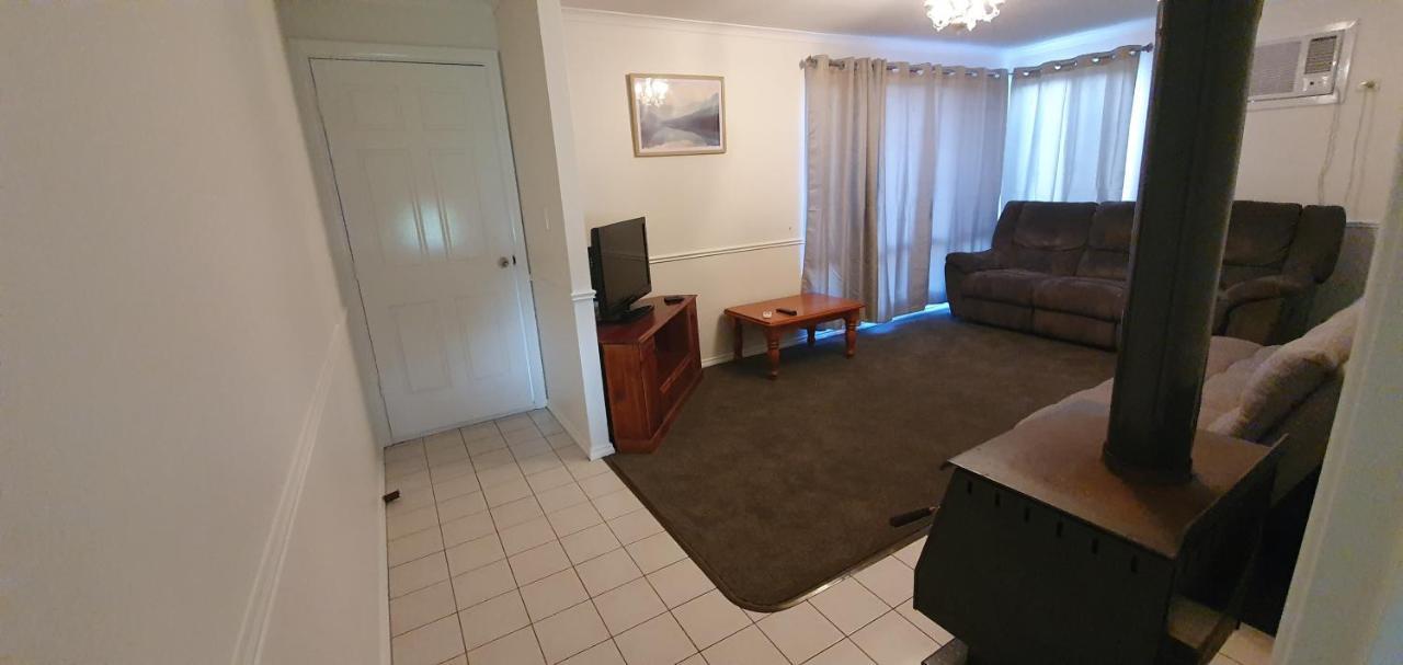 Pinjarra Caravan Park And Cabins Exterior photo