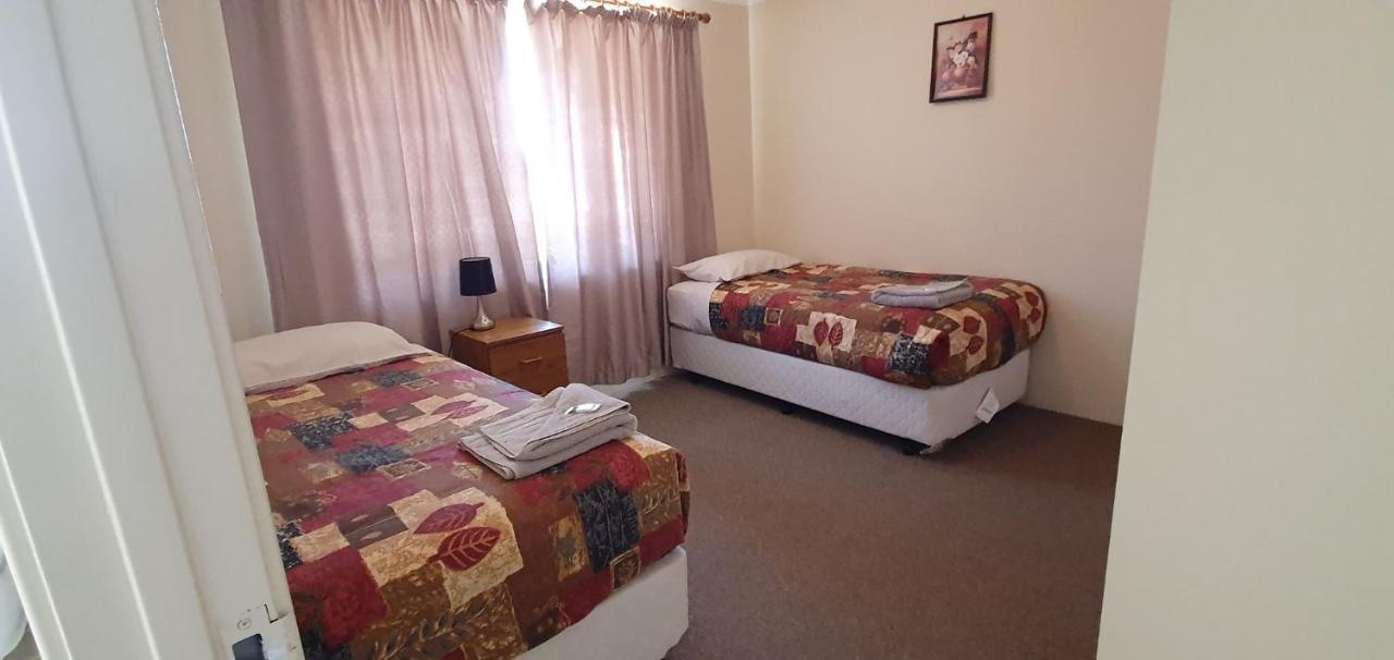 Pinjarra Caravan Park And Cabins Exterior photo
