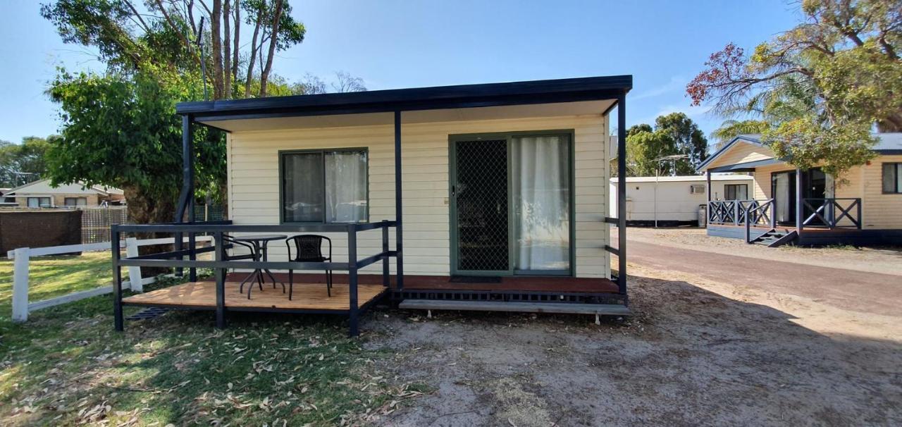 Pinjarra Caravan Park And Cabins Exterior photo
